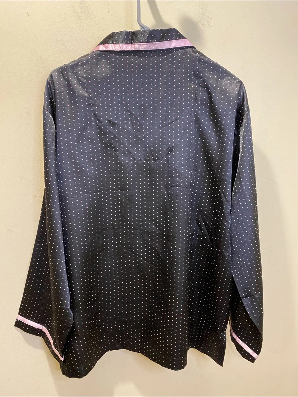 Intimates Liz Banks  Black Polka Dot Button-Up Shirt with Pink Trimpagama Top